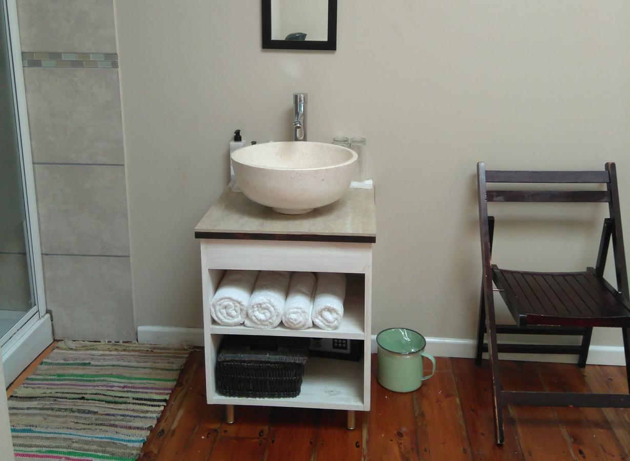 Guesthouse On Irvine Port Elizabeth Ngoại thất bức ảnh