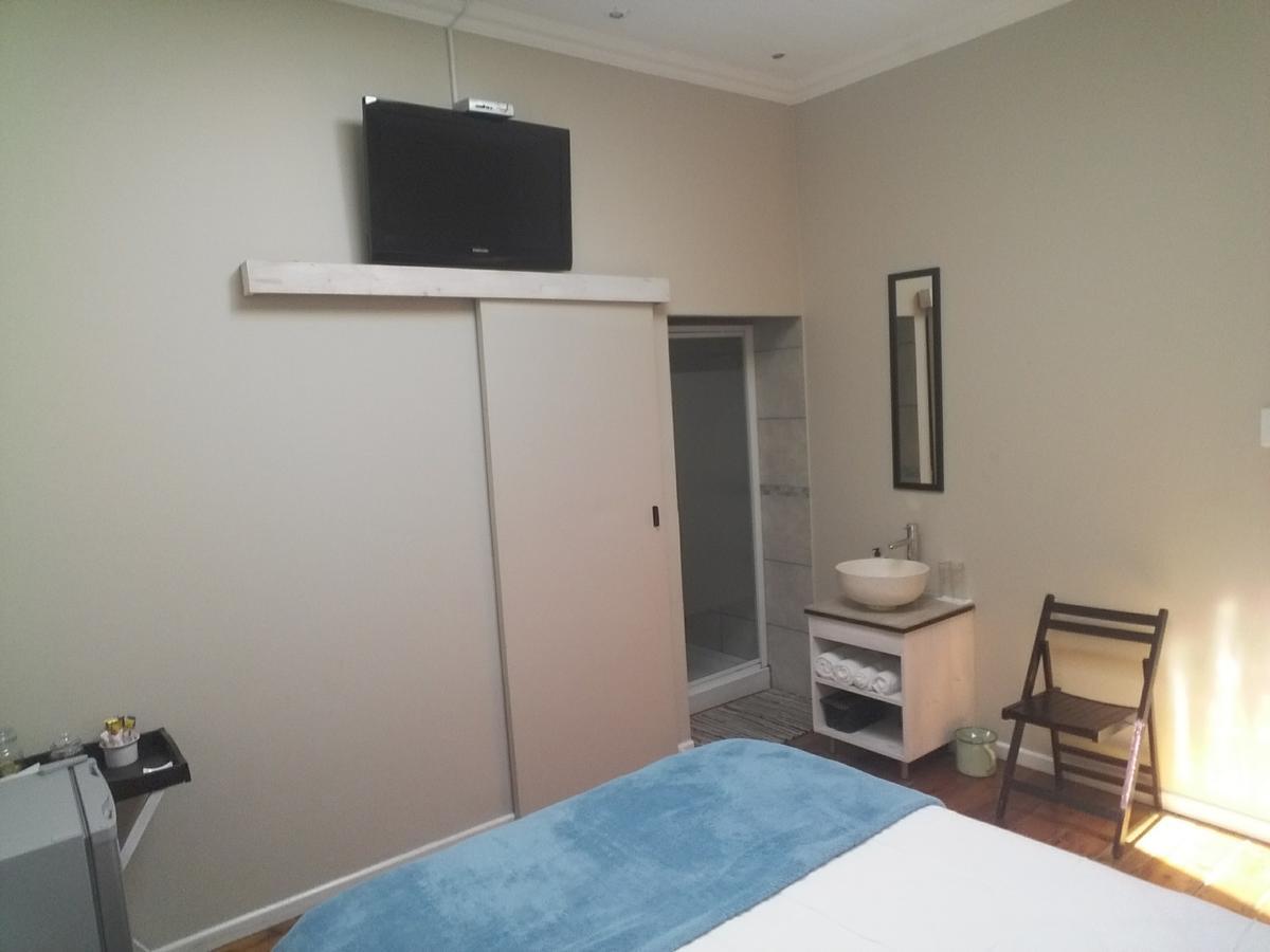 Guesthouse On Irvine Port Elizabeth Ngoại thất bức ảnh