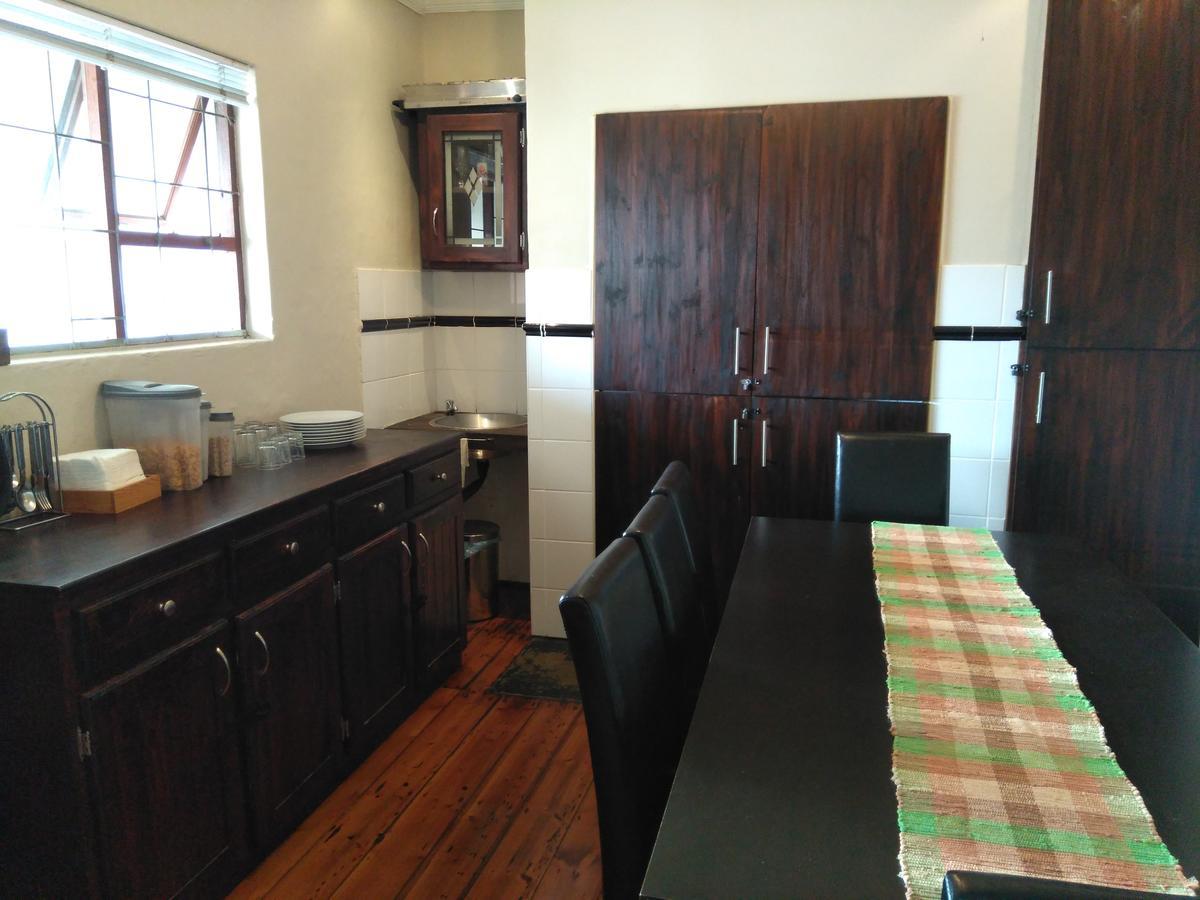 Guesthouse On Irvine Port Elizabeth Ngoại thất bức ảnh