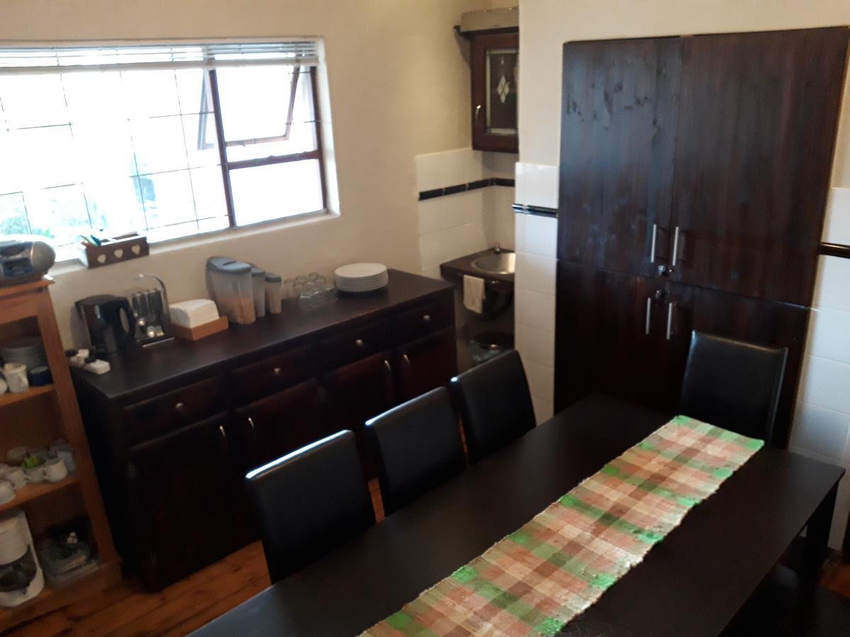 Guesthouse On Irvine Port Elizabeth Ngoại thất bức ảnh