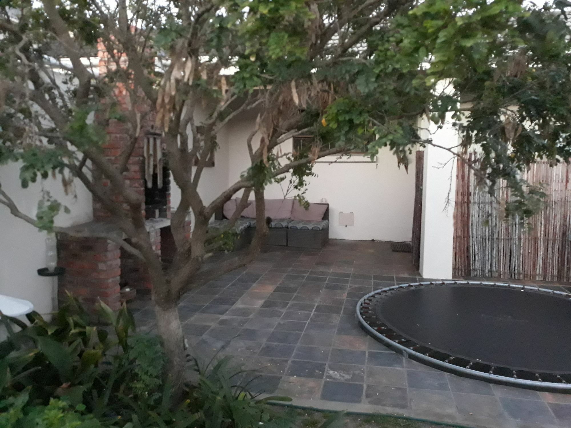 Guesthouse On Irvine Port Elizabeth Ngoại thất bức ảnh