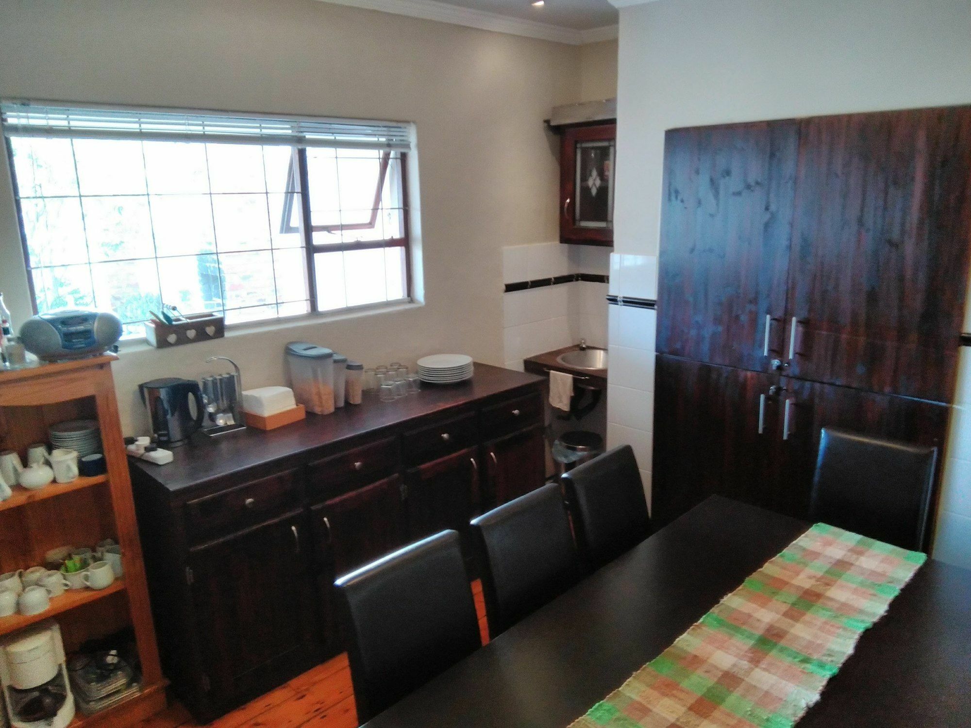 Guesthouse On Irvine Port Elizabeth Ngoại thất bức ảnh