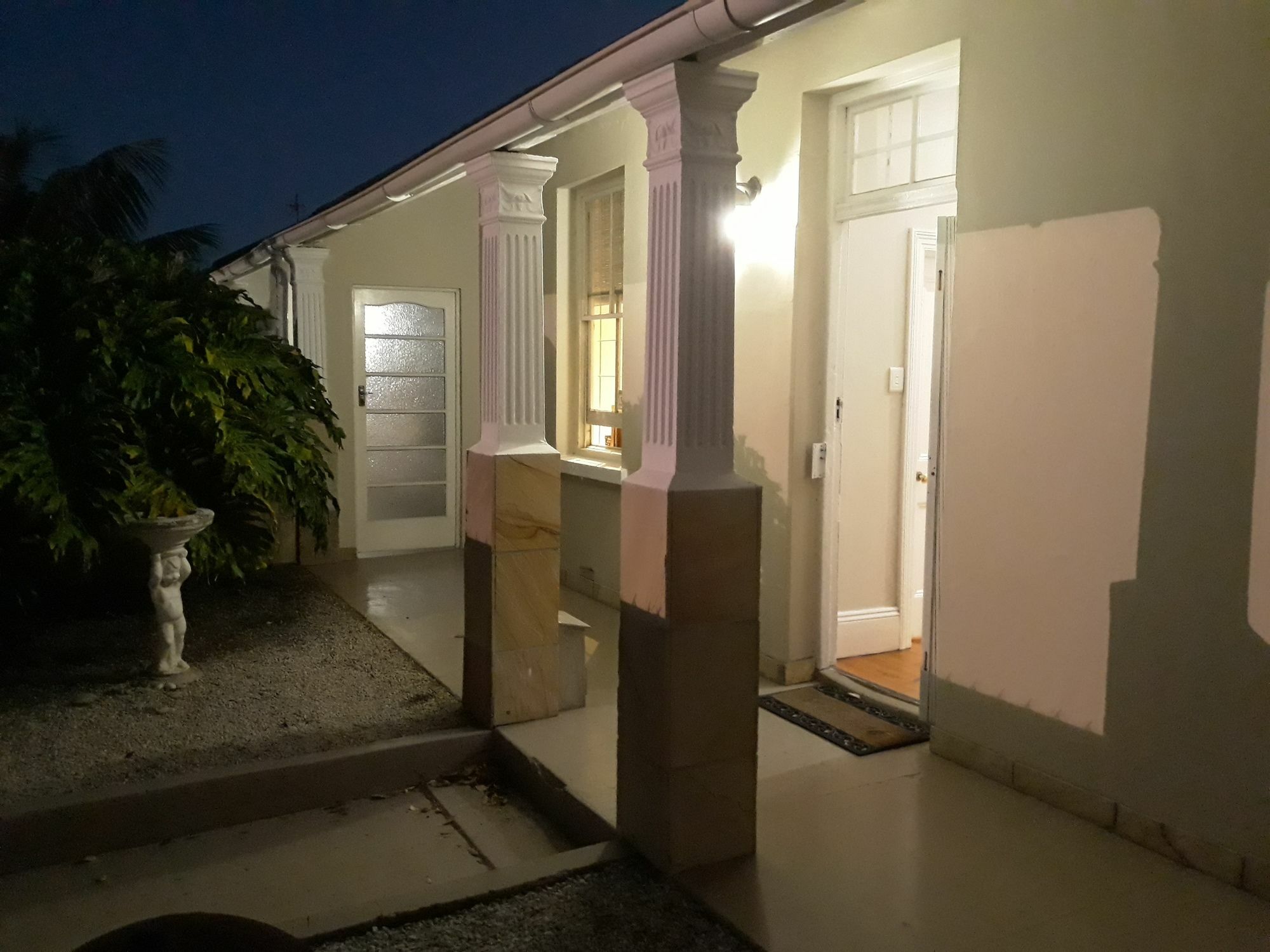 Guesthouse On Irvine Port Elizabeth Ngoại thất bức ảnh